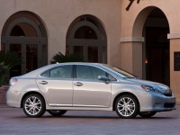 Lexus HS 250h photo