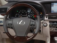 Lexus LS 2013 photo